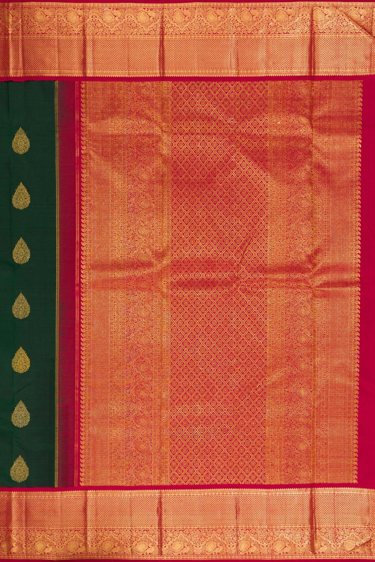 Close up image of the pallu of Green Dual Tone Kanchipuram Silk Saree with Zari Butta on the body and Zari Border. 