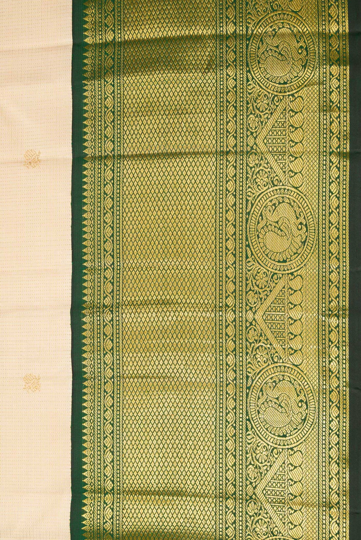 Border image of Sandal Dual Tone Kanchipuram Silk Saree with Checked design on the body and Zari Border. 