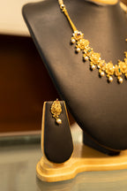 Lotus Bud Gold Necklace Set in 22 Kt