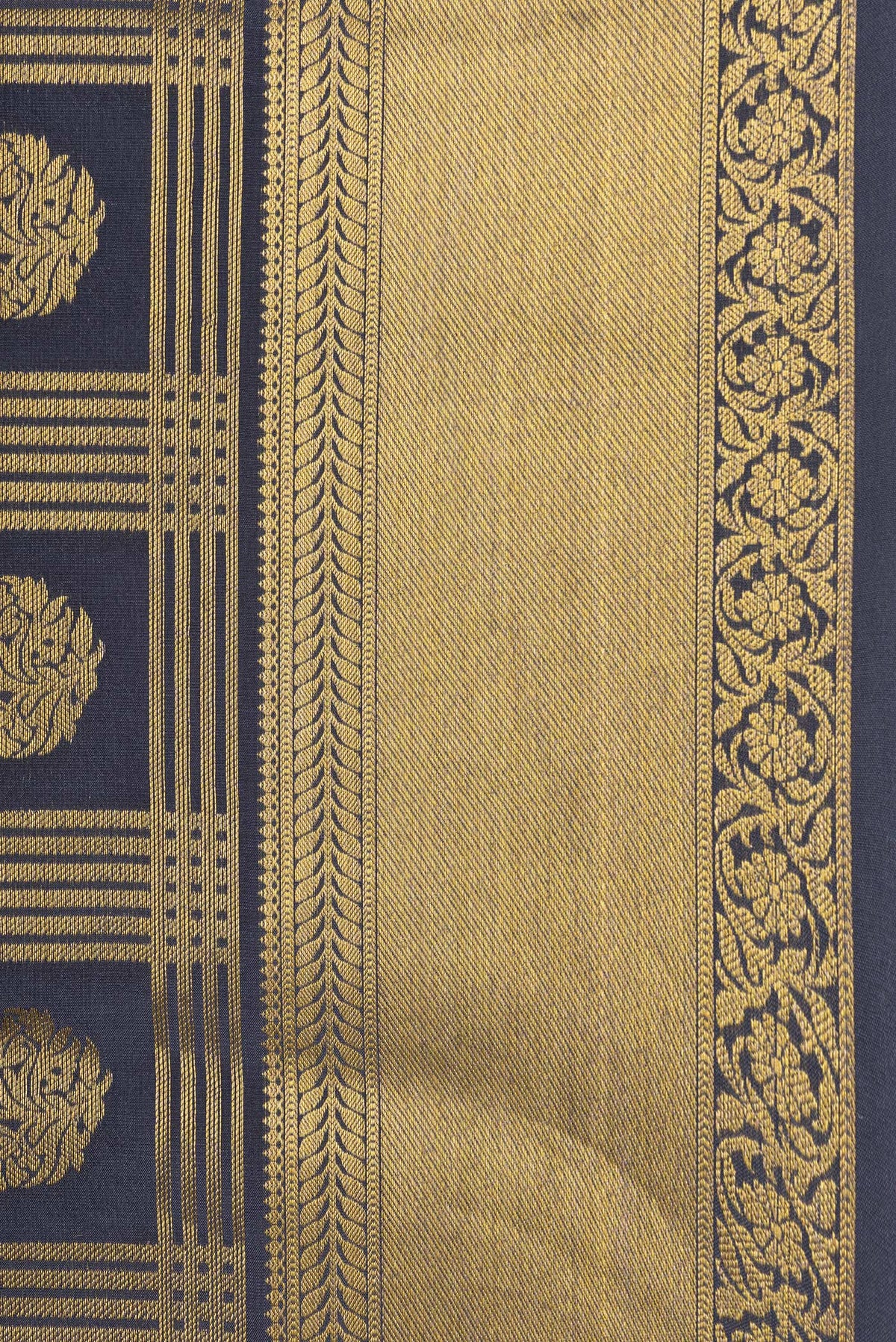 Border image of Grey Dual Tone Mysore Georgette Saree with Zari Brocade on the body and Zari Border. 