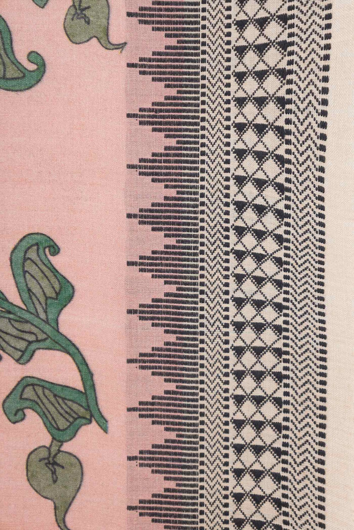 Border image of Pink Dual Tone Tussar Saree with kalamkari Print on the body and Thread Border
