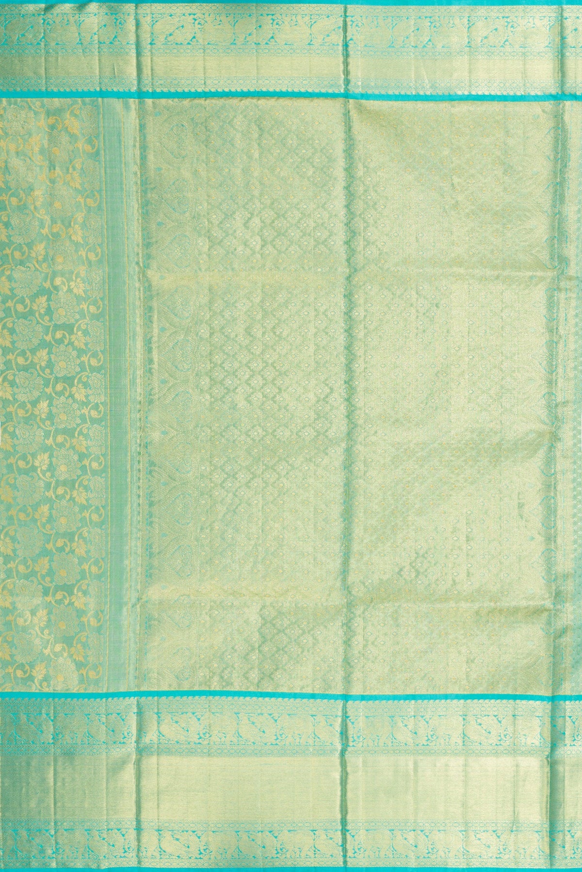 Close up image of the pallu of Sky Blue Dual Tone Kanchipuram Tissue Silk Saree with Zari Brocade on the body and Zari Border. 
