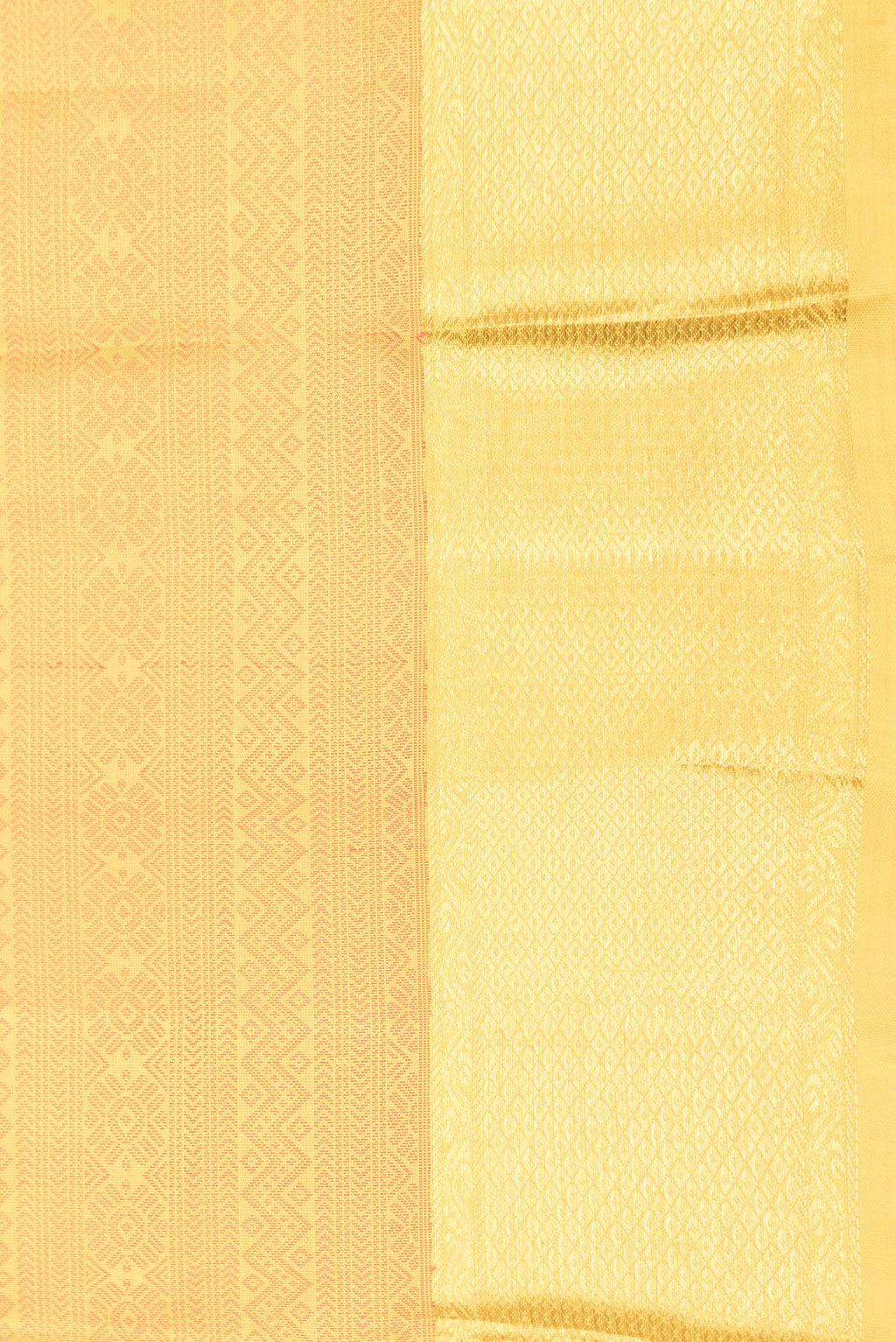 Border image of Yellow Dual Tone Kanchipuram Silk Saree with Jacquard With Zari Butta on the body and Zari Border