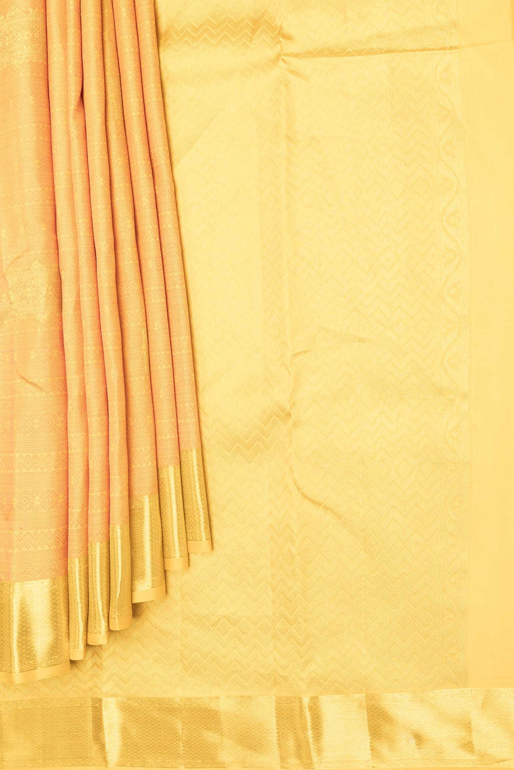 Pleats and pallu of Yellow Dual Tone Kanchipuram Silk Saree with Jacquard With Zari Butta on the body and Zari Border