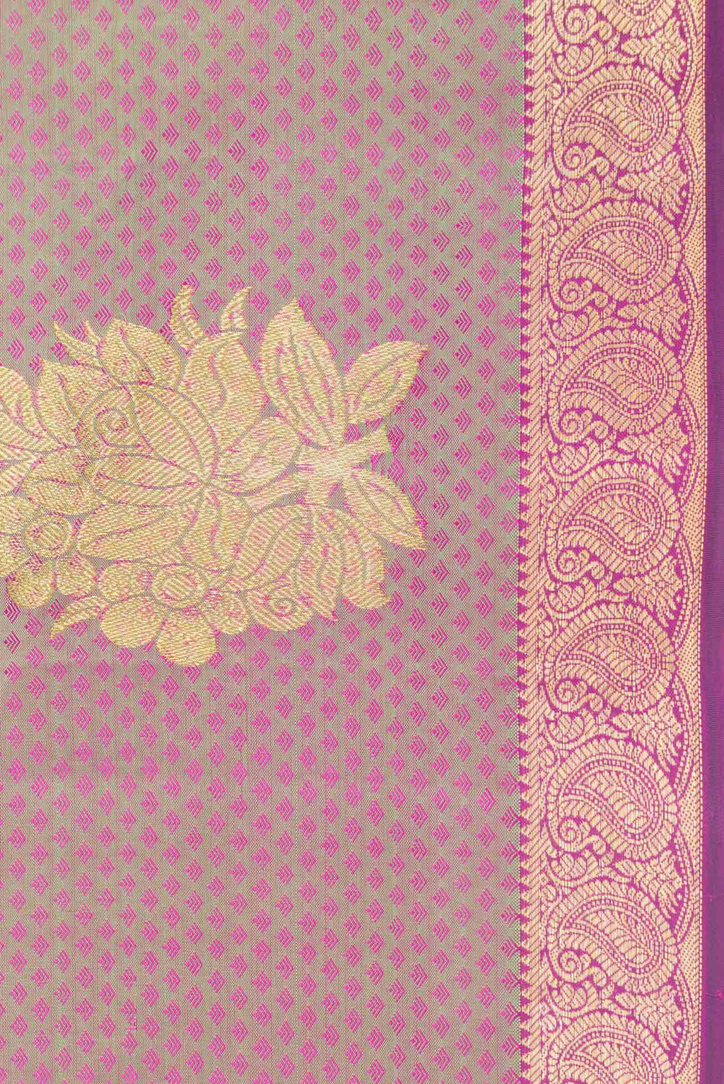 Border image of Light Green Dual Tone Kanchipuram Silk Saree with Jacquard With Zari Butta on the body and Zari Border