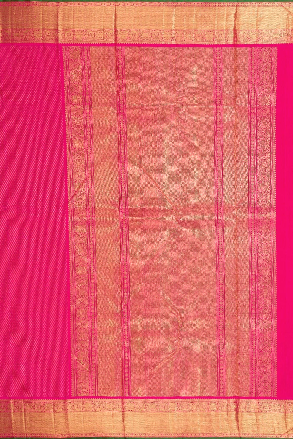 Close up image of the pallu of Pure Silk Pure Zari Pink Dual Tone Kanjivaram Saree with Zari Brocade on the body and Zari Border. 