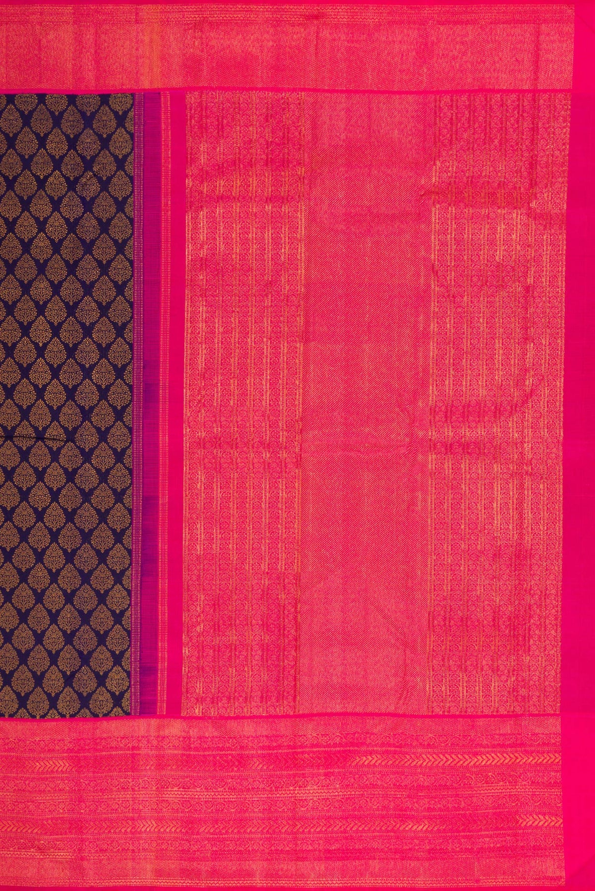 Close up image of the pallu of Navy Blue Dual Tone Kanchipuram Silk Saree with Zari Brocade on the body and Zari Border. 