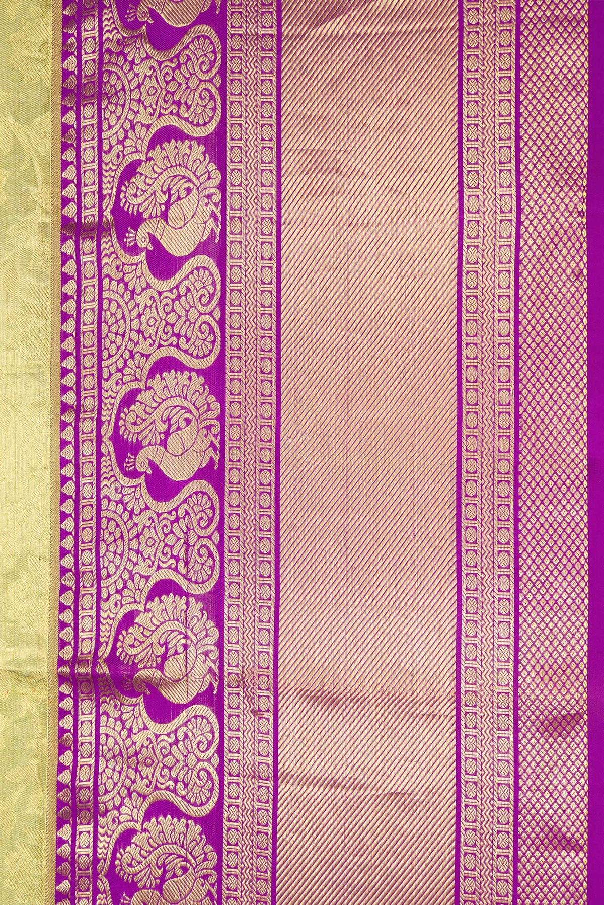 Border image of Green Dual Tone Kanjivaram Tissue Silk Saree with Zari Brocade on the body and Zari Border. 