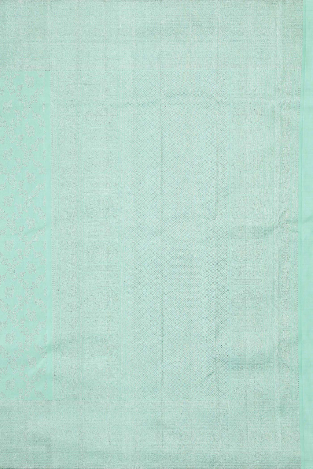 Close up image of the pallu of Sea Green Dual Tone Kanchipuram Silk Saree with Zari Brocade on the body and Zari Border