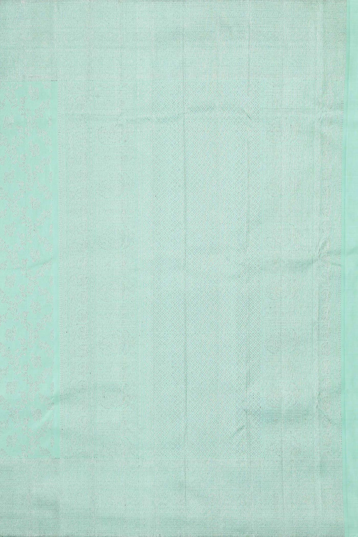 Close up image of the pallu of Sea Green Dual Tone Kanchipuram Silk Saree with Zari Brocade on the body and Zari Border