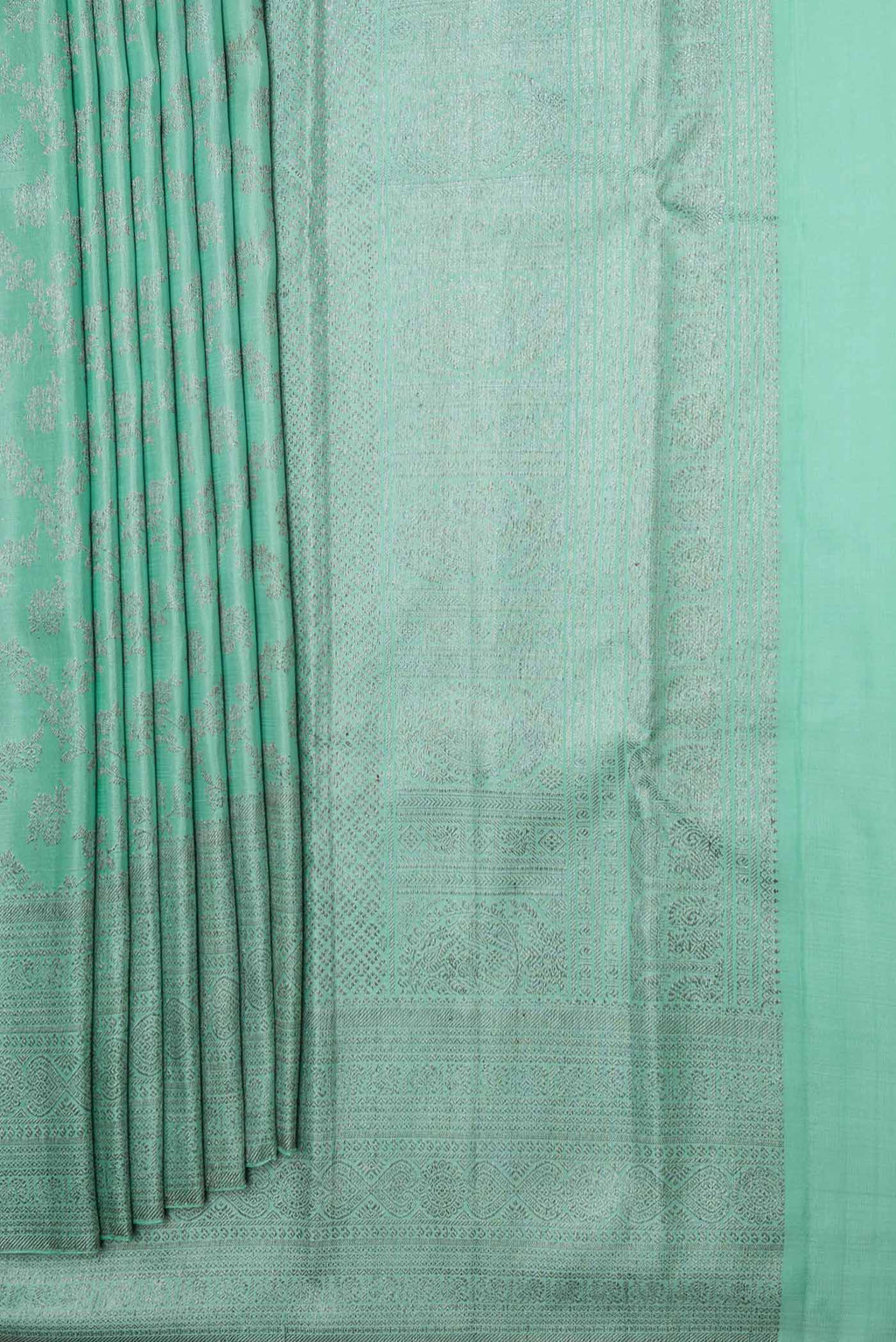 Pleats and pallu of Sea Green Dual Tone Kanchipuram Silk Saree with Zari Brocade on the body and Zari Border