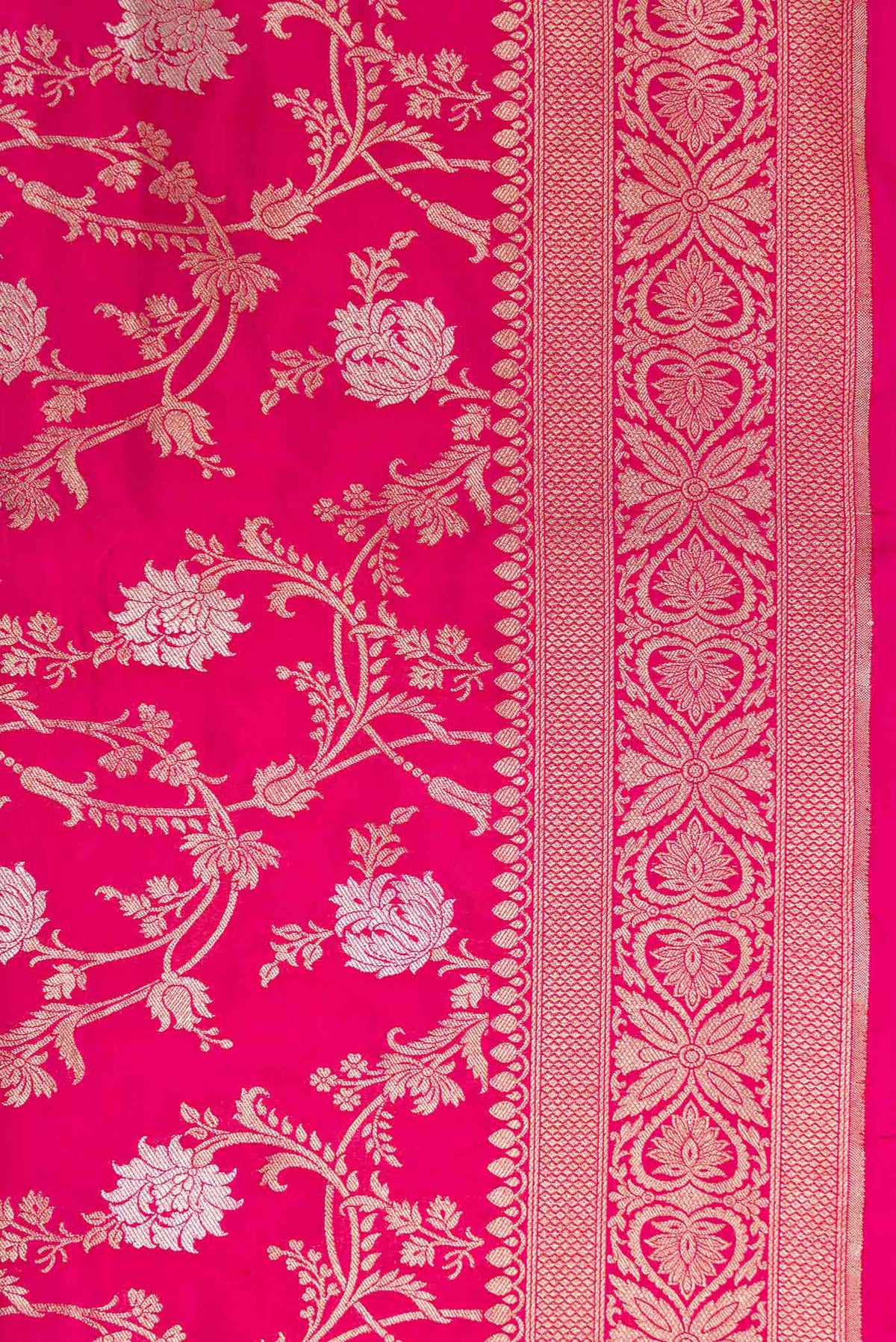 Border image of Pink Dual Tone Banarasi Silk Saree with Zari Brocade on the body and Zari Border. 