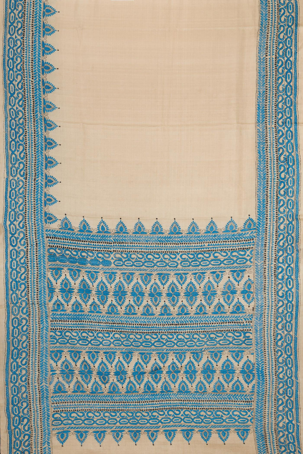 Flat view of Beige Dual Tone Tussar Silk Saree with Plain Body and Printed Border. 