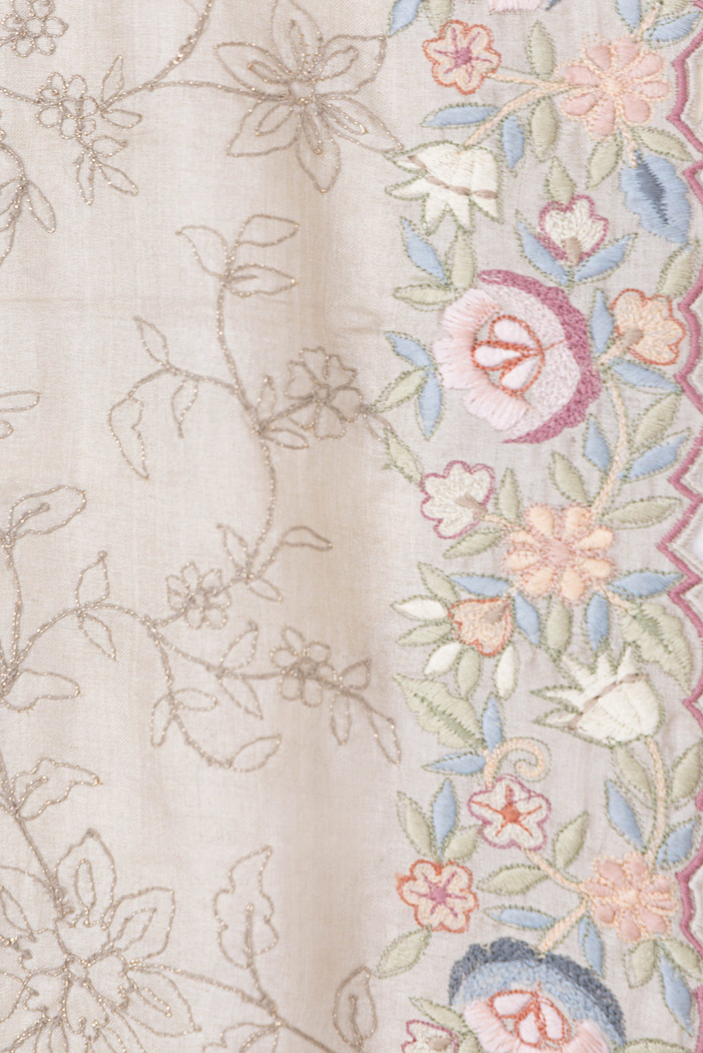 Border image of Grey Dual Tone Tussar Silk Saree with Embroidery on the body and Embroidery Border. 