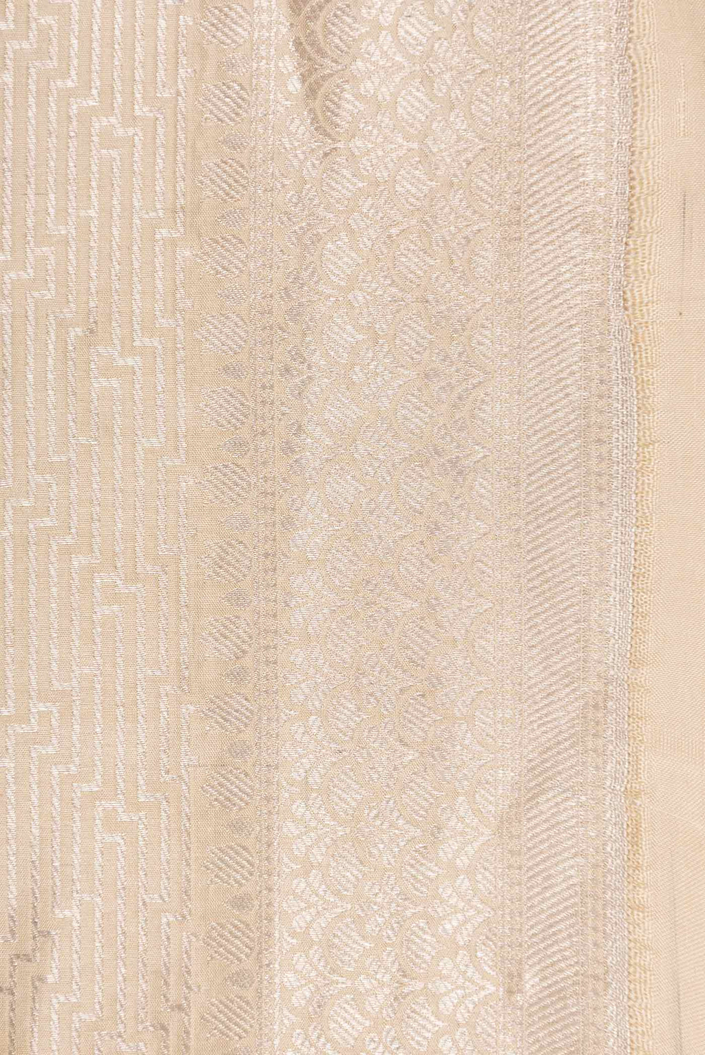 Border image of Beige Dual Tone Banarasi Saree with Zari Brocade on the body and Zari Border