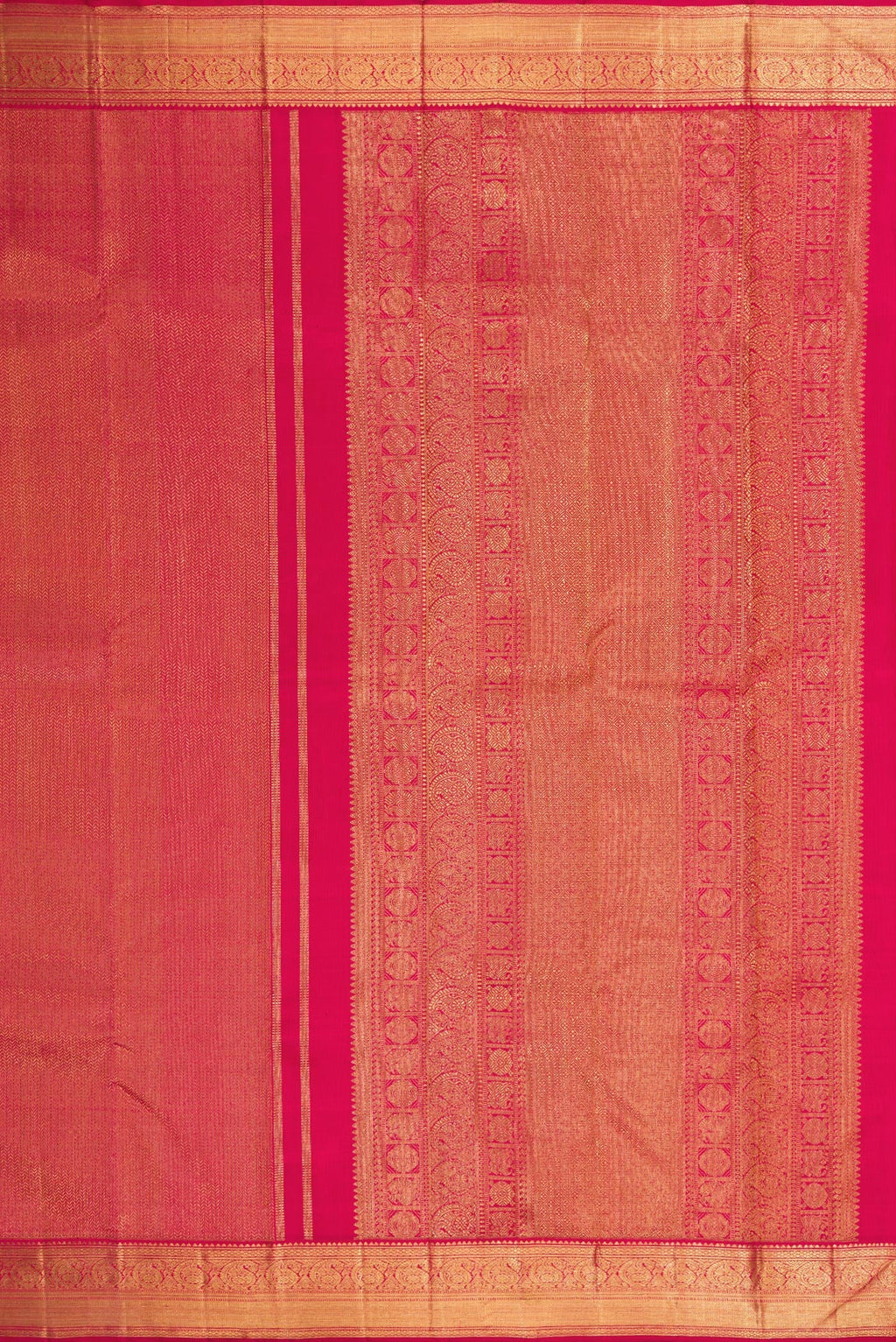 Close up image of the pallu of Pure Silk Pure Zari Maroon Dual Tone Kanjivaram Saree with Zari Brocade on the body and Zari Border. 