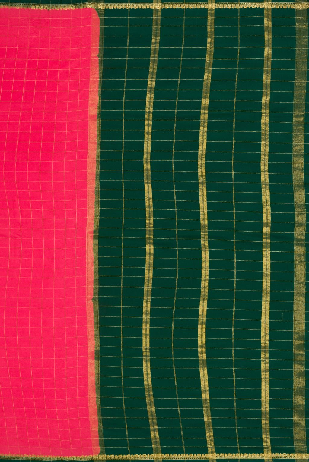 Close up image of the pallu of Pure Silk Pure Zari Dark Pink Dual Tone Mysore Crepe Saree with Plain Body and Zari Border. 