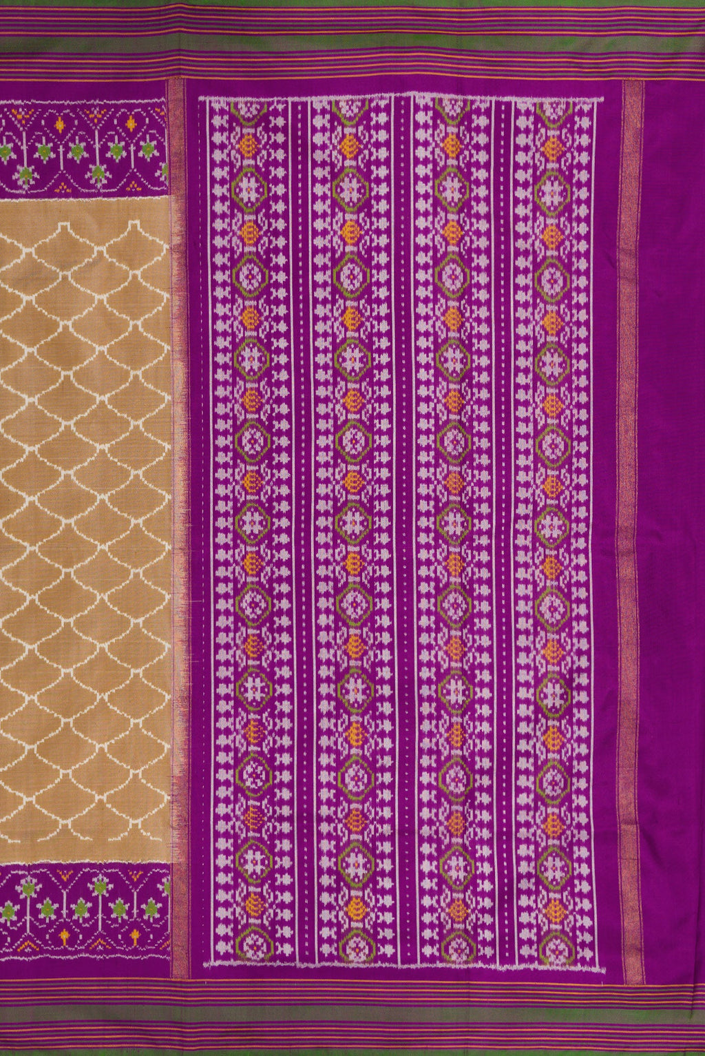 Close up image of the pallu of Dark Beige Dual Tone Double Ikat Saree with Ikat Print on the body and Ikat Border. 