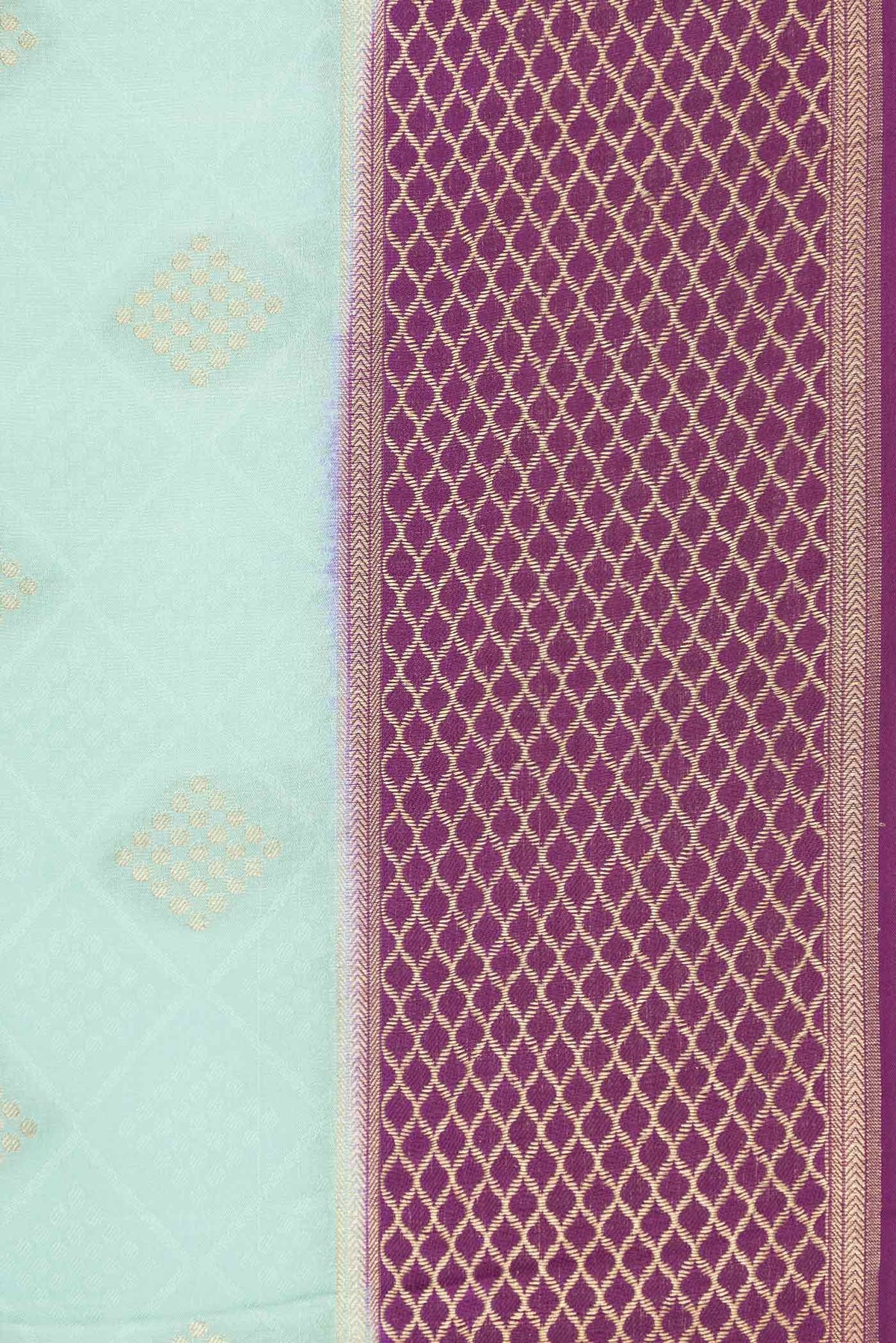 Border image of Sea Green Dual Tone Mysore Crepe Saree with Jacquard With Zari Butta on the body and Zari Border