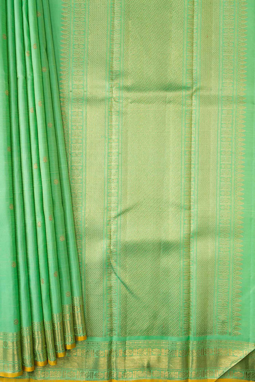 Pleats and pallu of Sea Green Dual Tone Kanchipuram Silk Saree with Zari Butta on the body and Zari Border