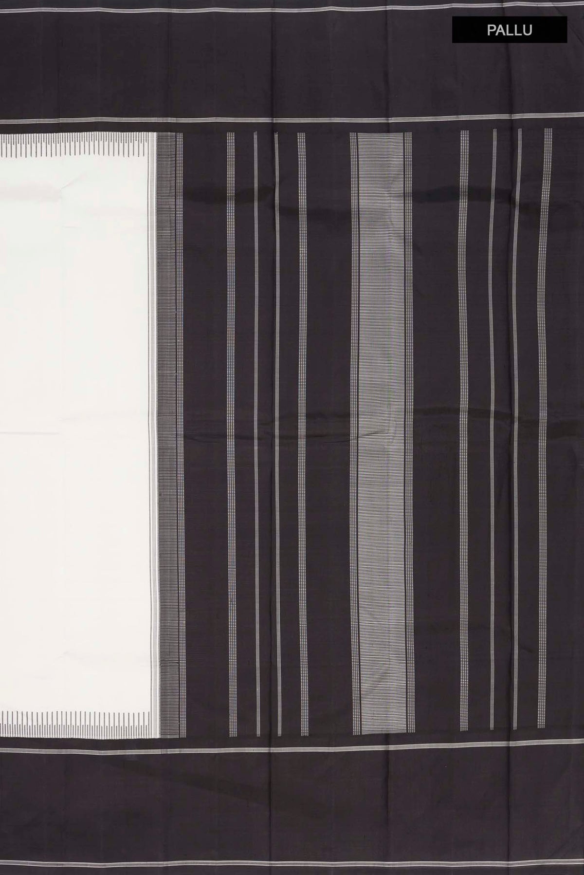 Close up image of the pallu of White Kanchipuram Silk Saree with Plain Body and Plain Border