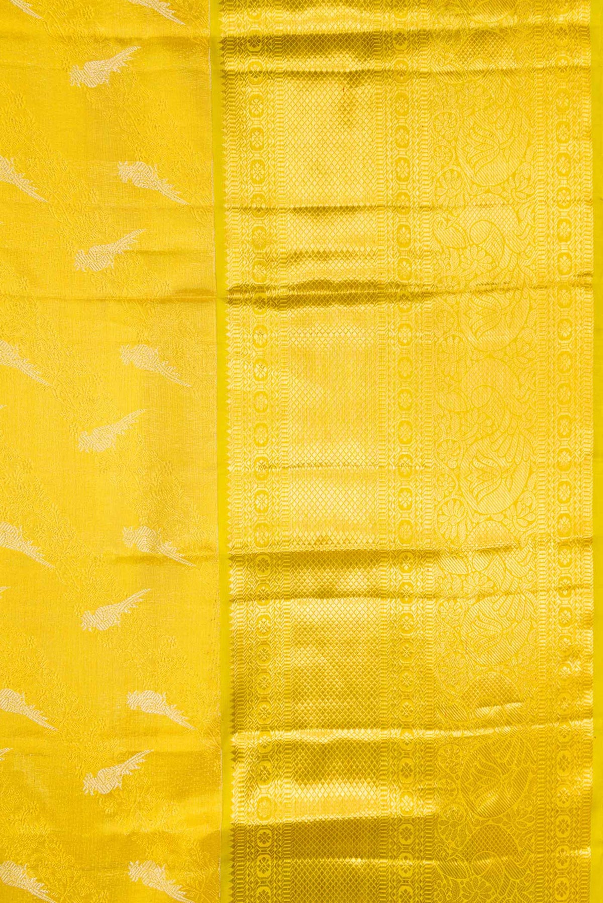 Border image of Green Dual Tone Kanchipuram Tissue Silk Saree with Zari Brocade on the body and Zari Border. 