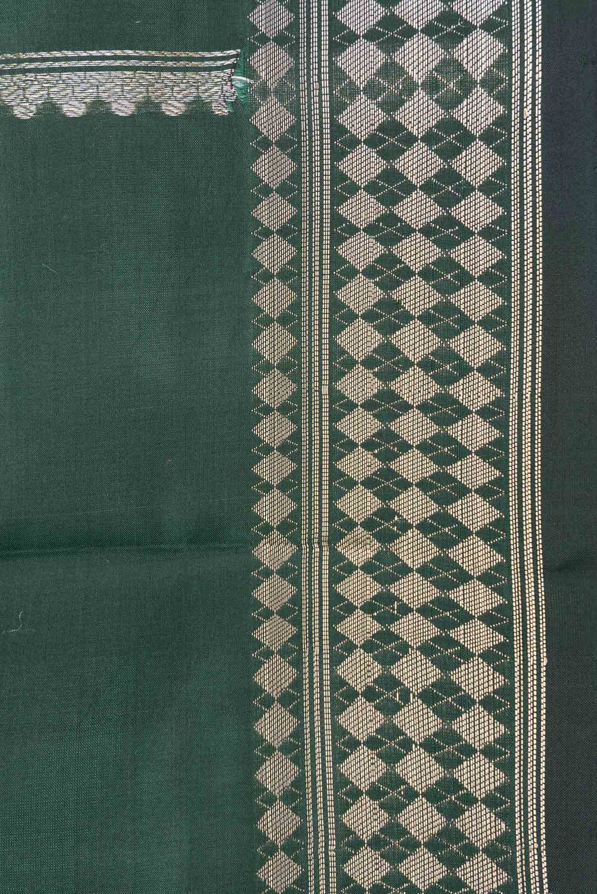 Border image of Bottle Green Dual Tone Banarasi Silk Saree with Zari Butta on the body and Zari Border