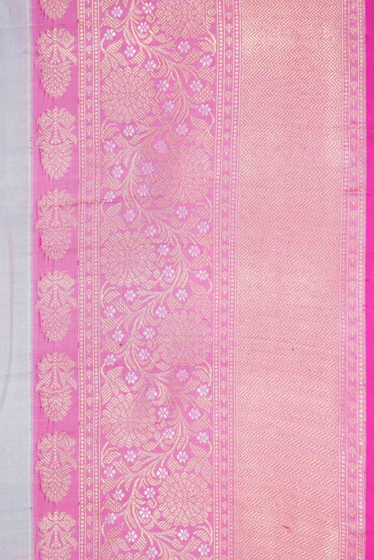 Border image of Pure Silk Pure Zari Grey Dual Tone Kanchipuram Saree with Zari Butta on the body and Zari Border