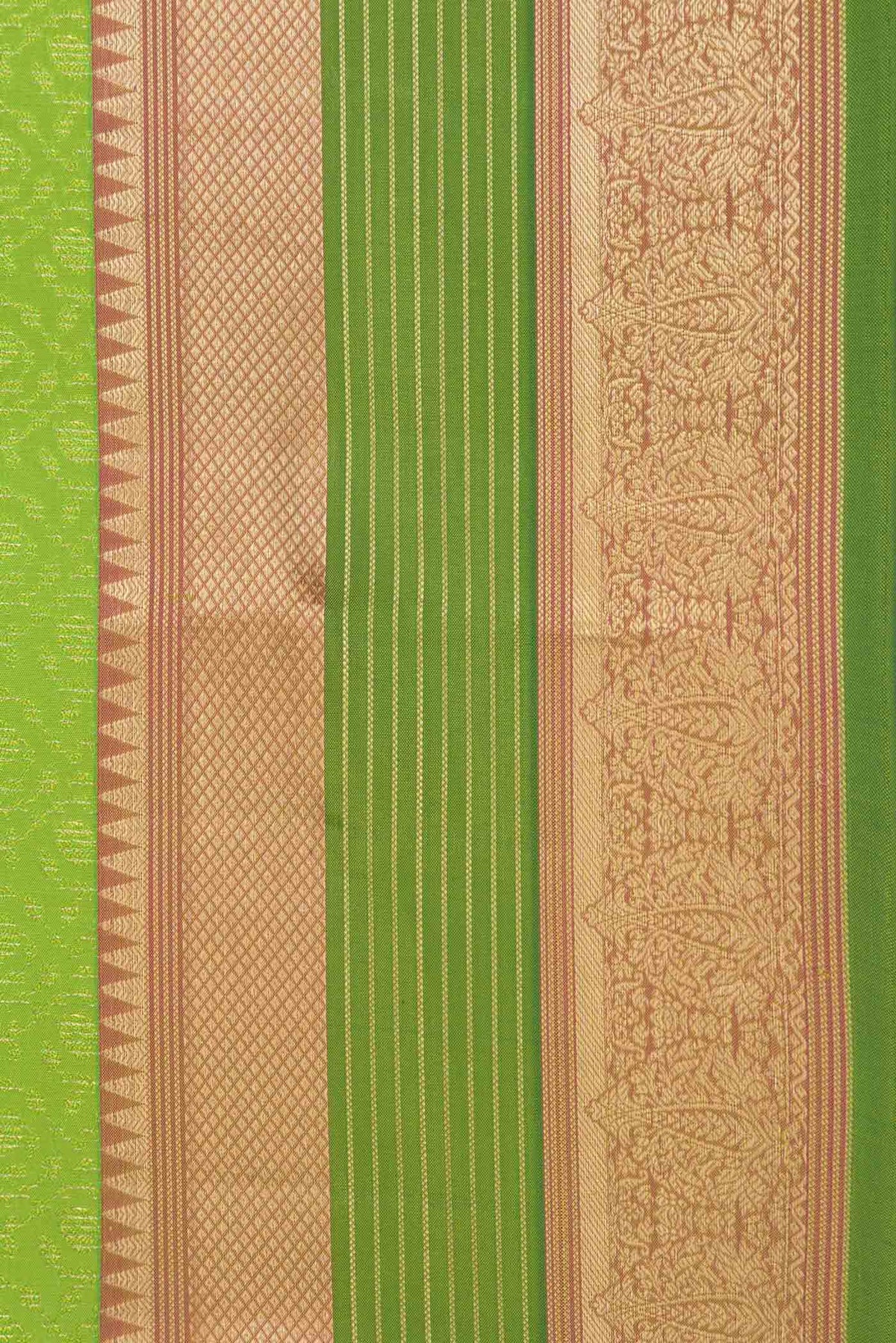 Border image of Parrot Green Dual Tone Kanchipuram Saree with Jacquard With Zari Butta on the body and Zari Border