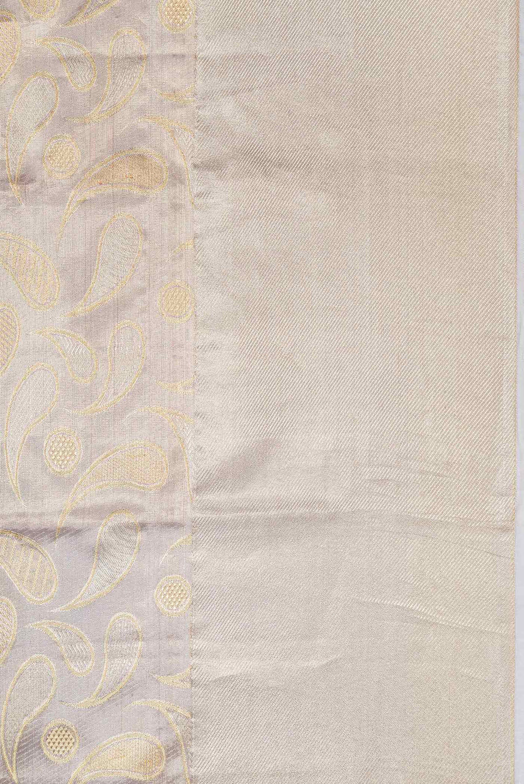 Border image of Lavender Dual Tone Kanchipuram Tissue Silk Saree with Zari Brocade on the body and Zari Border