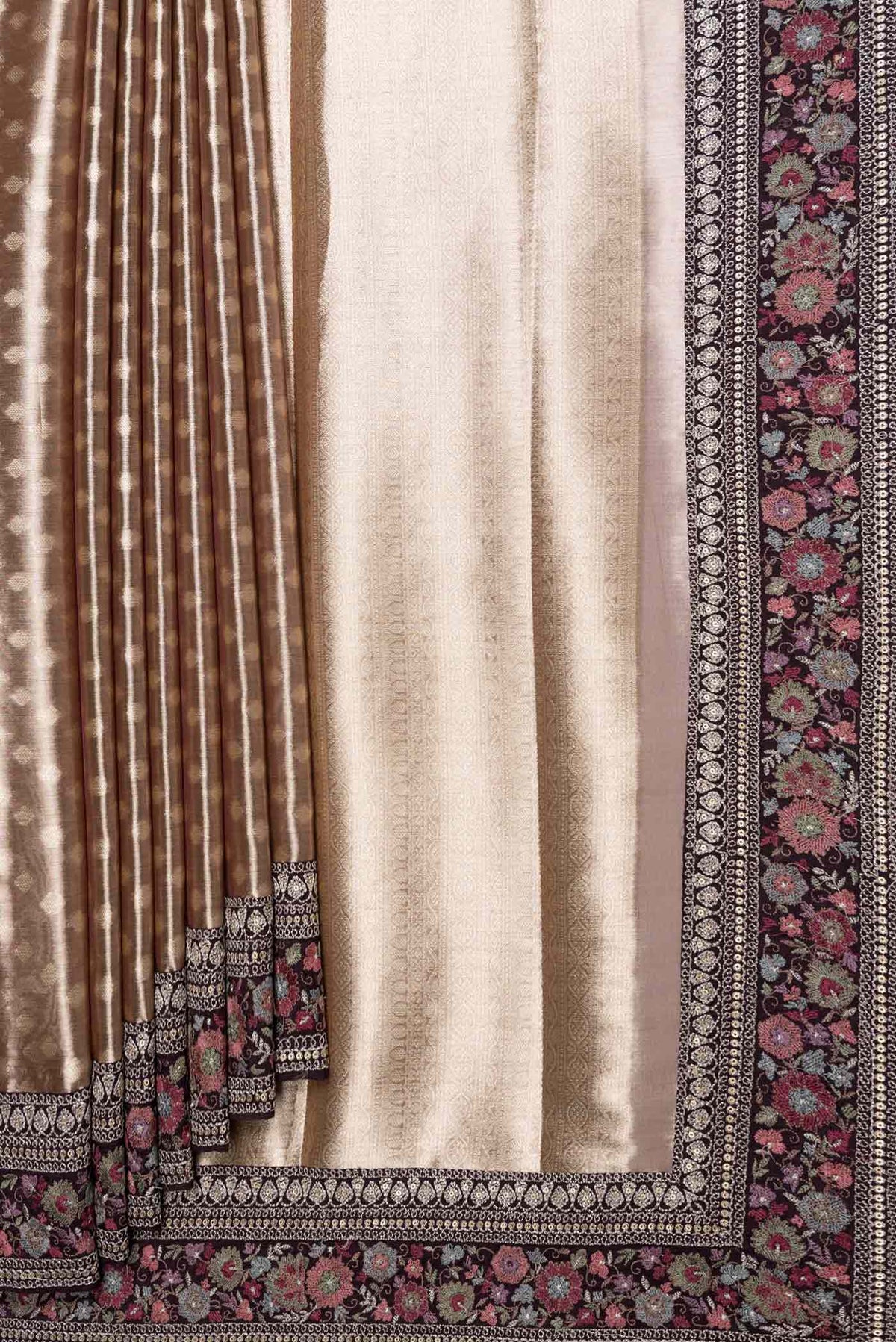 Pleats and pallu of Golden Peach Dual Tone Organza Silk Saree with Zari Brocade on the body and Embroidery Border