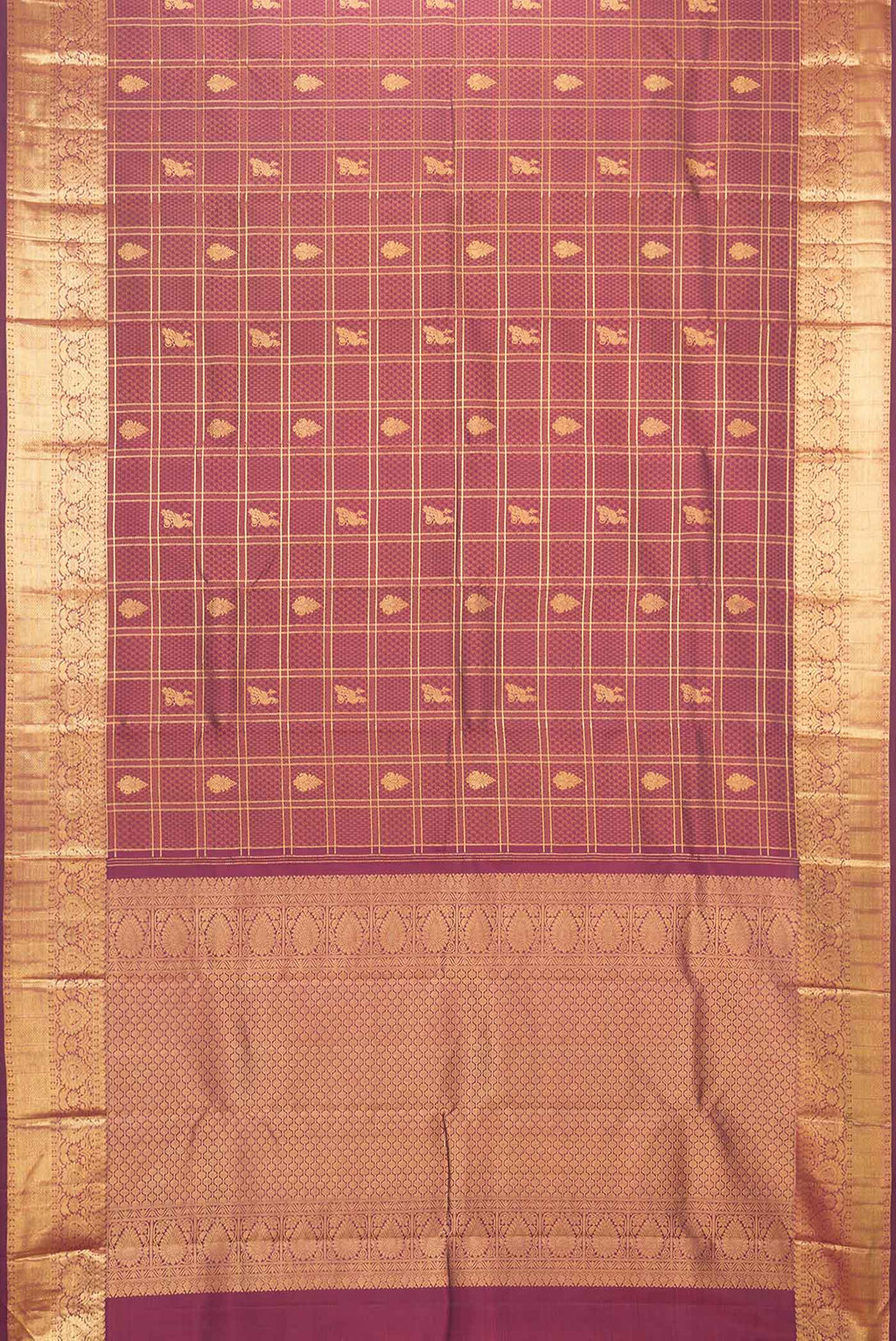 Flat view of Purple Dual Tone Kanchipuram Silk Saree with Jacquard With Zari Butta on the body and Zari Border