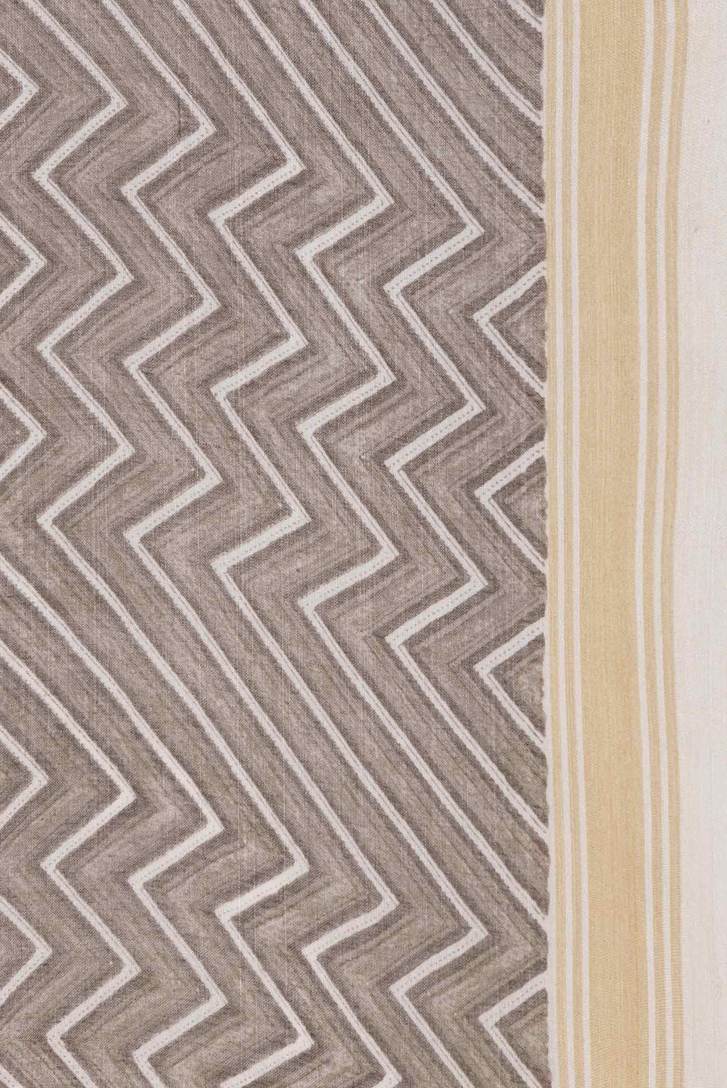Border image of Grey Dual Tone Blended Tussar Silk Saree with Printed design on the body and Thread Border