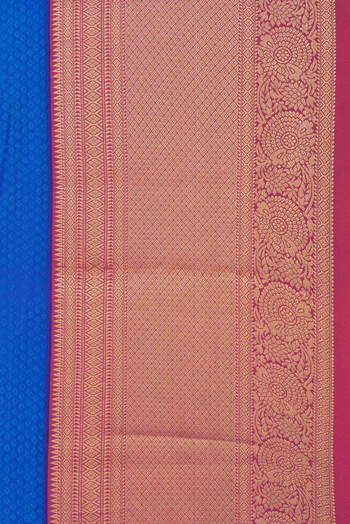 Border image of Peacock Blue Dual Tone Kanchipuram Saree with Jacquard design on the body and Zari Border