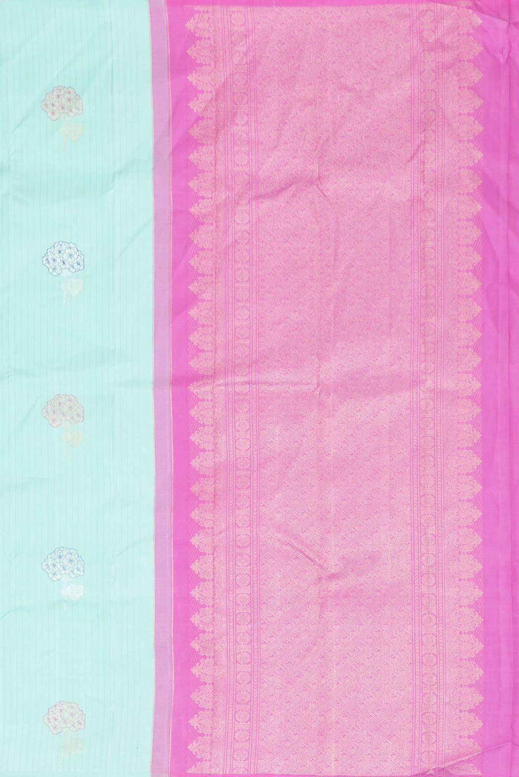 Close up image of the pallu of Pure Silk Pure Zari Sea Green Dual Tone Kanchipuram Saree with Zari Butta on the body and Without Border
