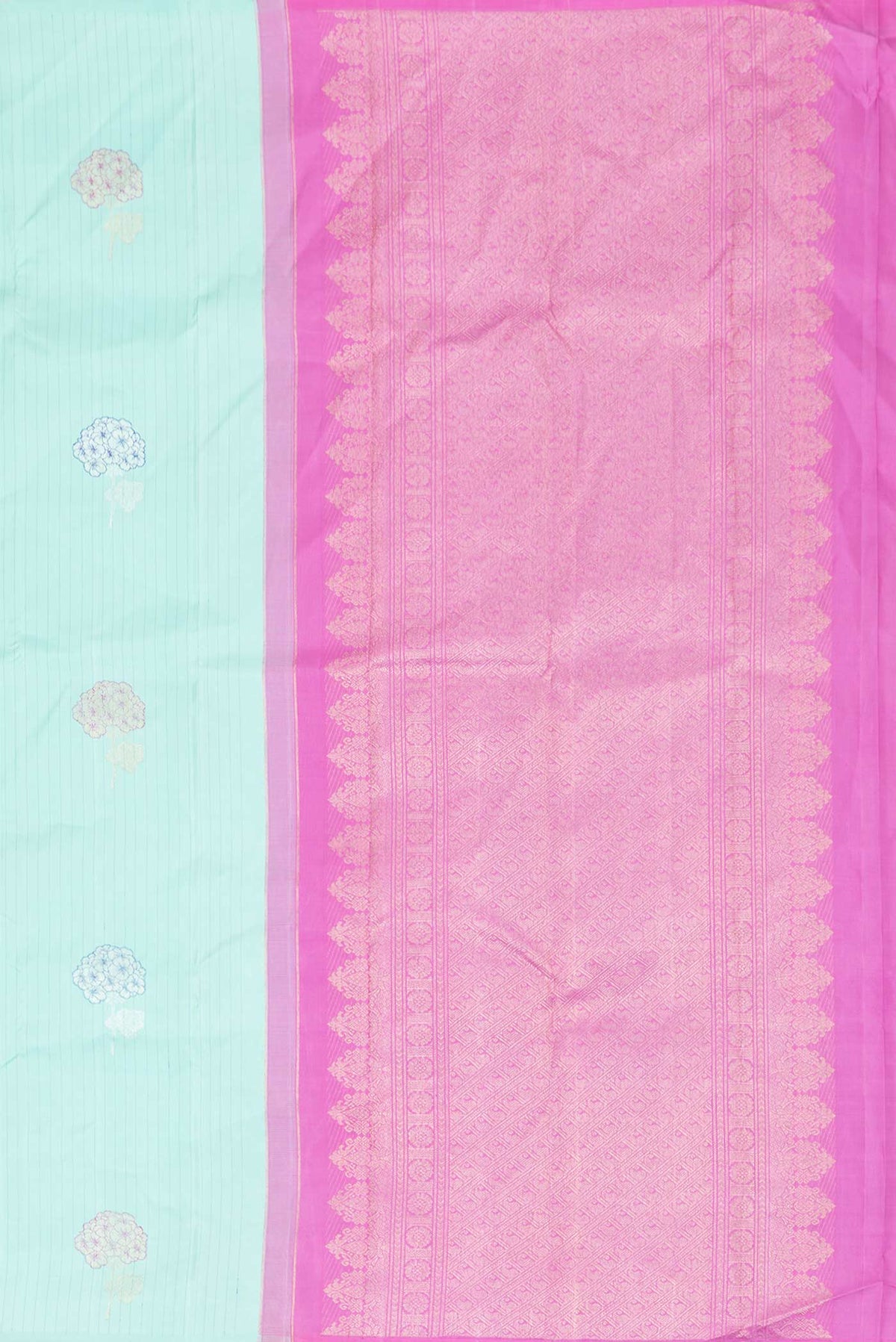 Close up image of the pallu of Pure Silk Pure Zari Sea Green Dual Tone Kanchipuram Saree with Zari Butta on the body and Without Border
