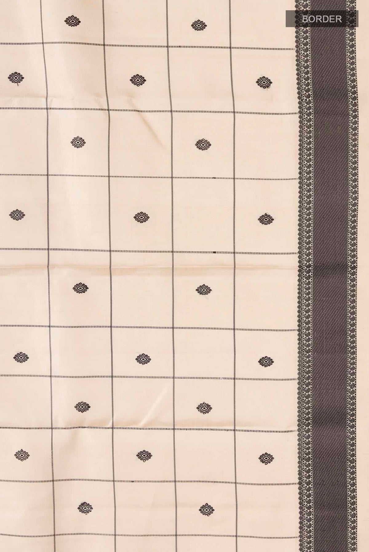 Border image of Sandal Kanchipuram Silk Saree with Checked design on the body and Thread Border