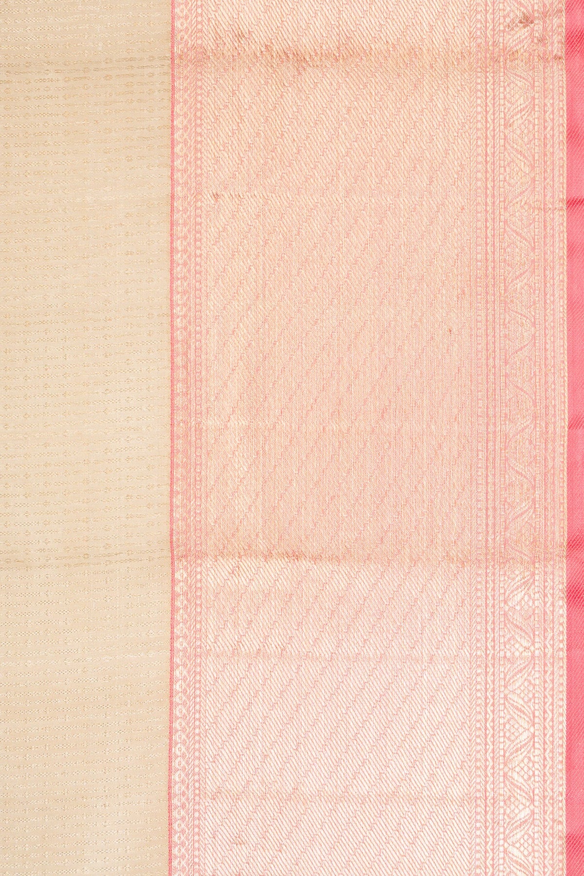 Border image of Pista Green Dual Tone Kanchipuram Silk Saree with Zari Brocade on the body and Zari Border. 