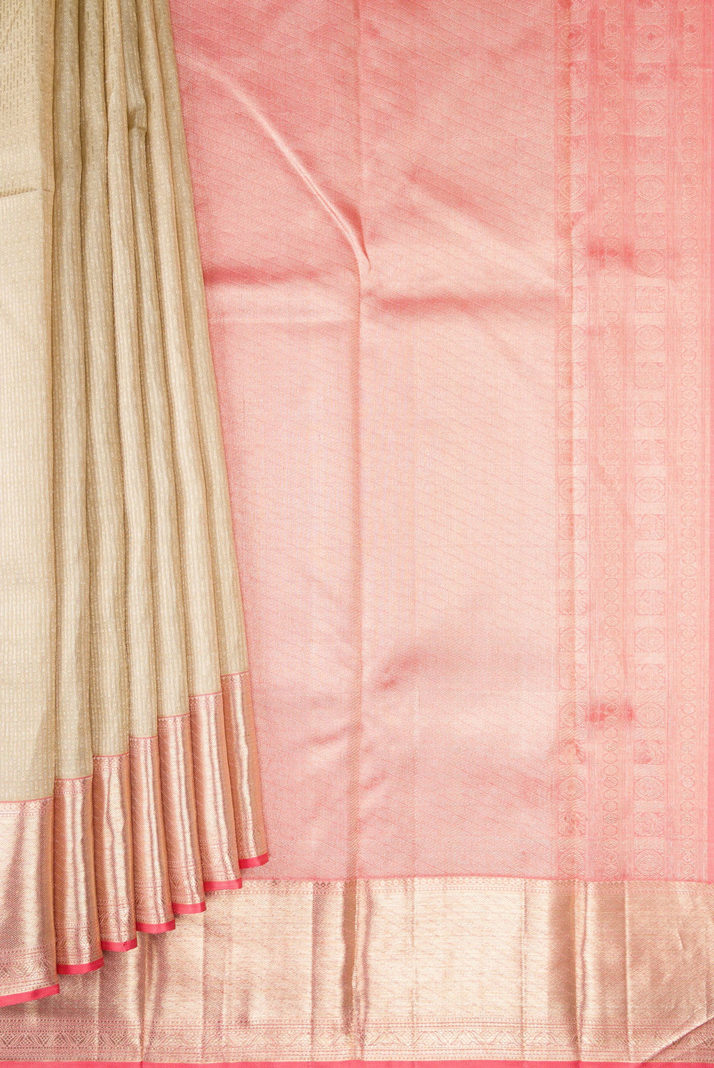 Pleats and pallu of Pista Green Dual Tone Kanchipuram Silk Saree with Zari Brocade on the body and Zari Border. 