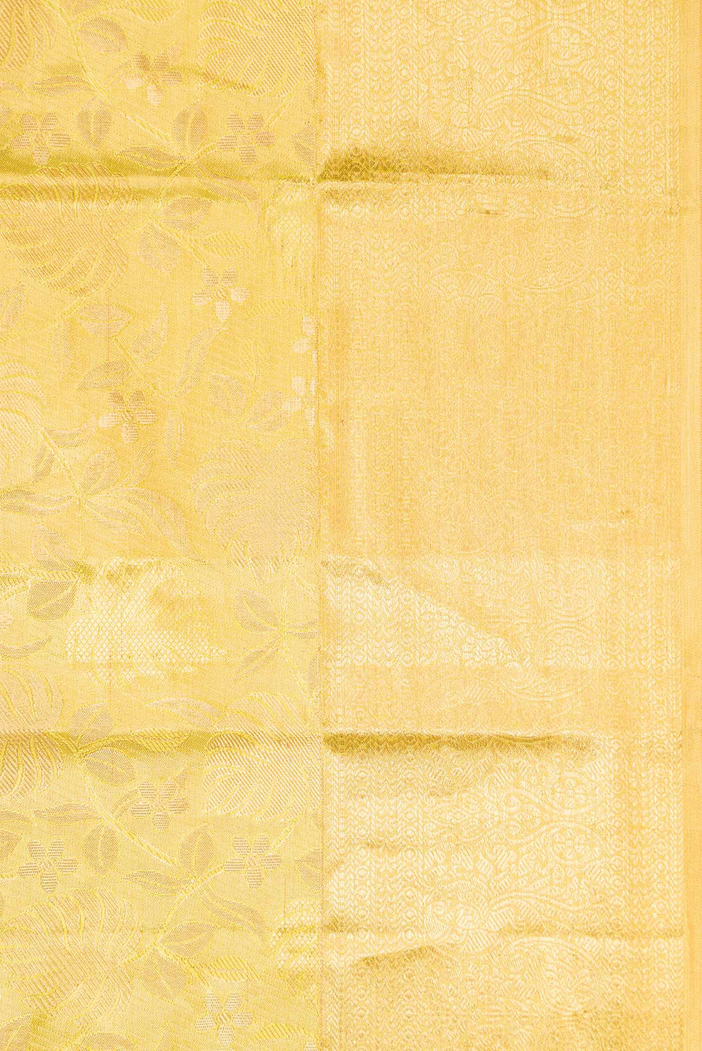 Border image of Green Dual Tone Kanchipuram Tissue Silk Saree with Zari Brocade on the body and Zari Border. 