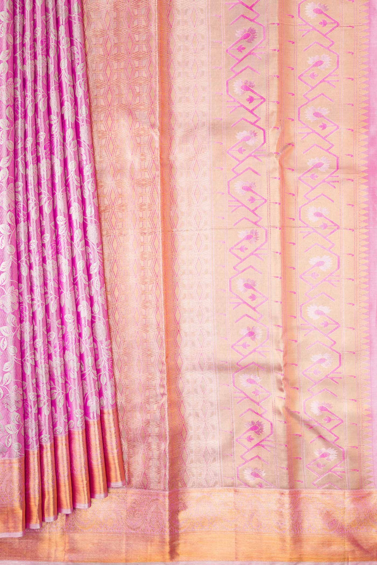 Pleats and pallu of Pink Dual Tone Kanchipuram Tissue Silk Saree with Zari Brocade on the body and Zari Border