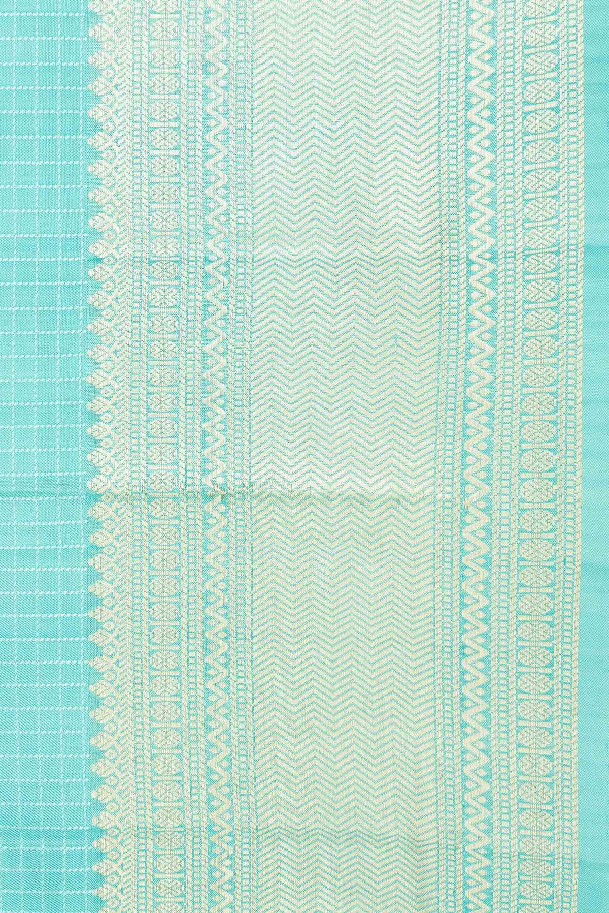 Border image of Sea Green Dual Tone Kanchipuram Saree with Checked design on the body and Zari Border