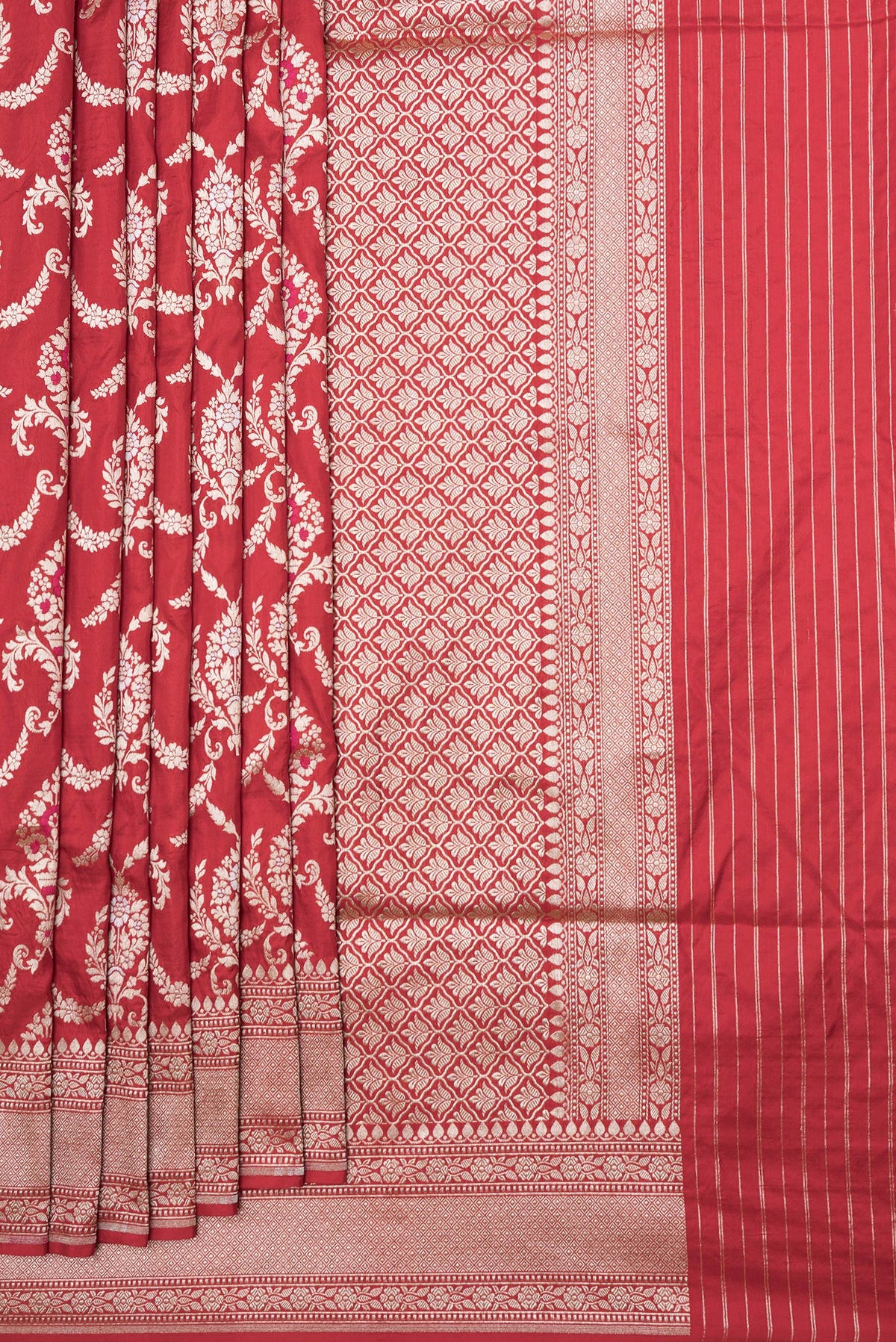 Pleats and pallu of Red Dual Tone Banarasi Silk Saree with Zari Brocade on the body and Zari Border. 