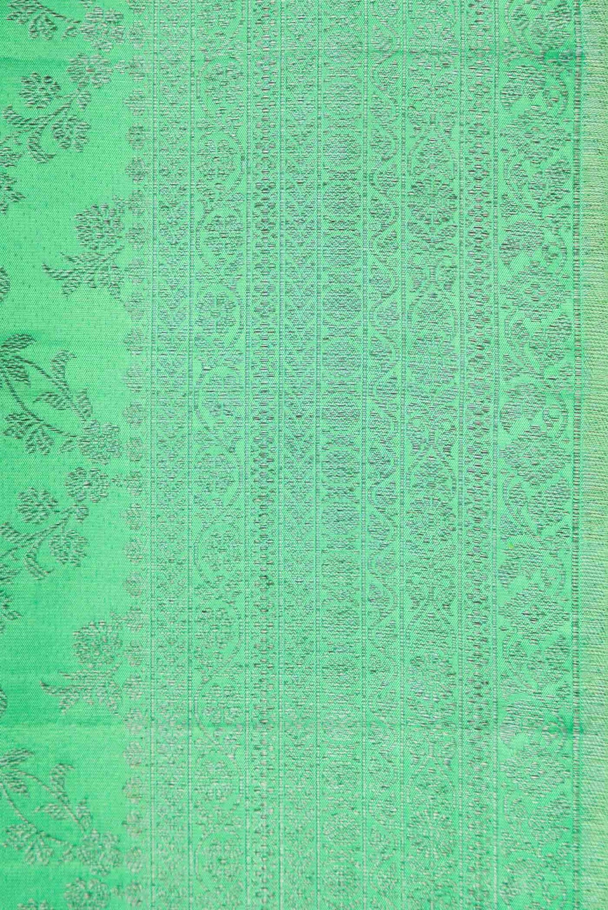 Border image of Green Dual Tone Kanchipuram Silk Saree with Zari Brocade on the body and Zari Border