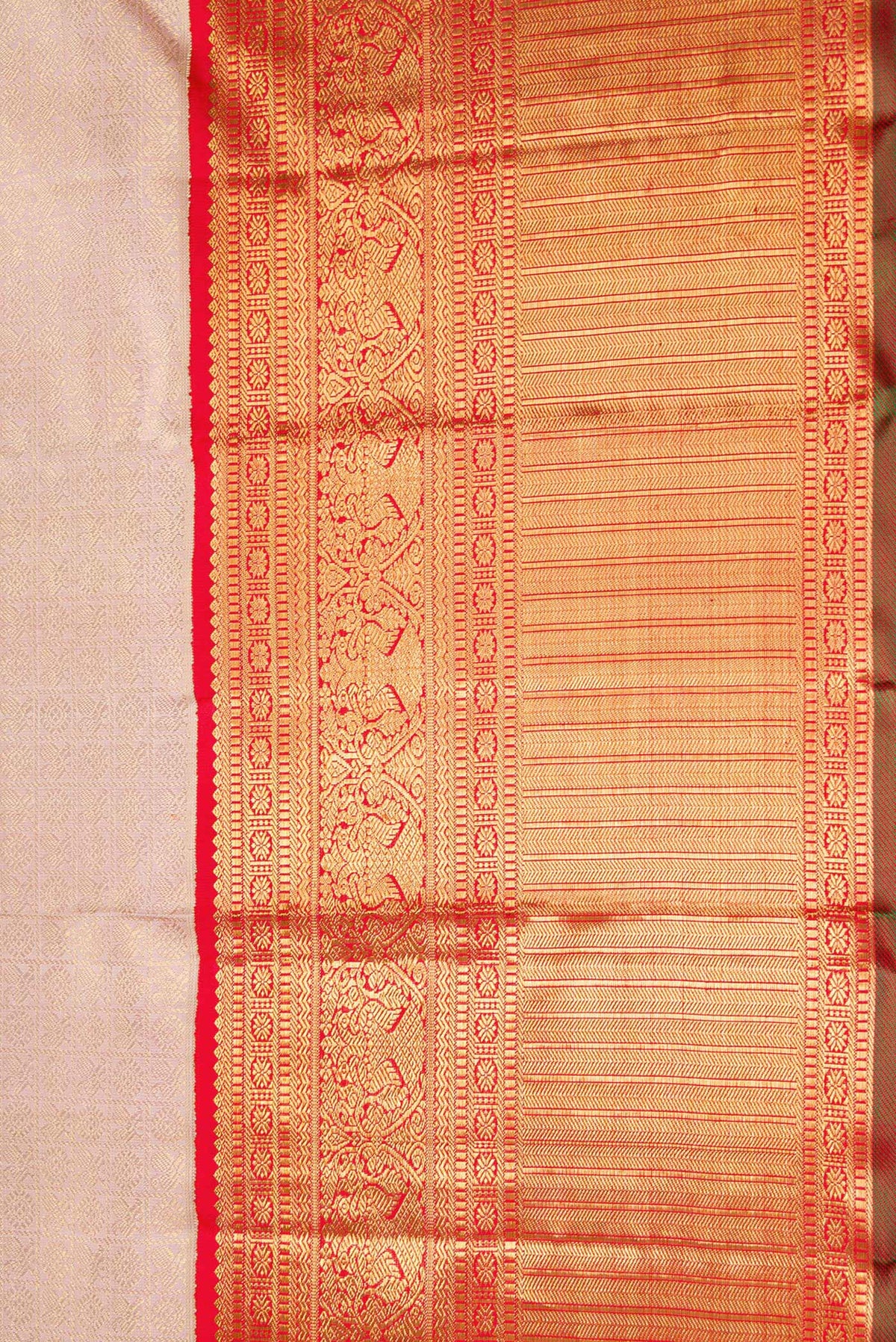 Border image of Pure Silk Pure Zari Rose Gold Dual Tone Kanjivaram Saree with Zari Brocade on the body and Zari Border. 