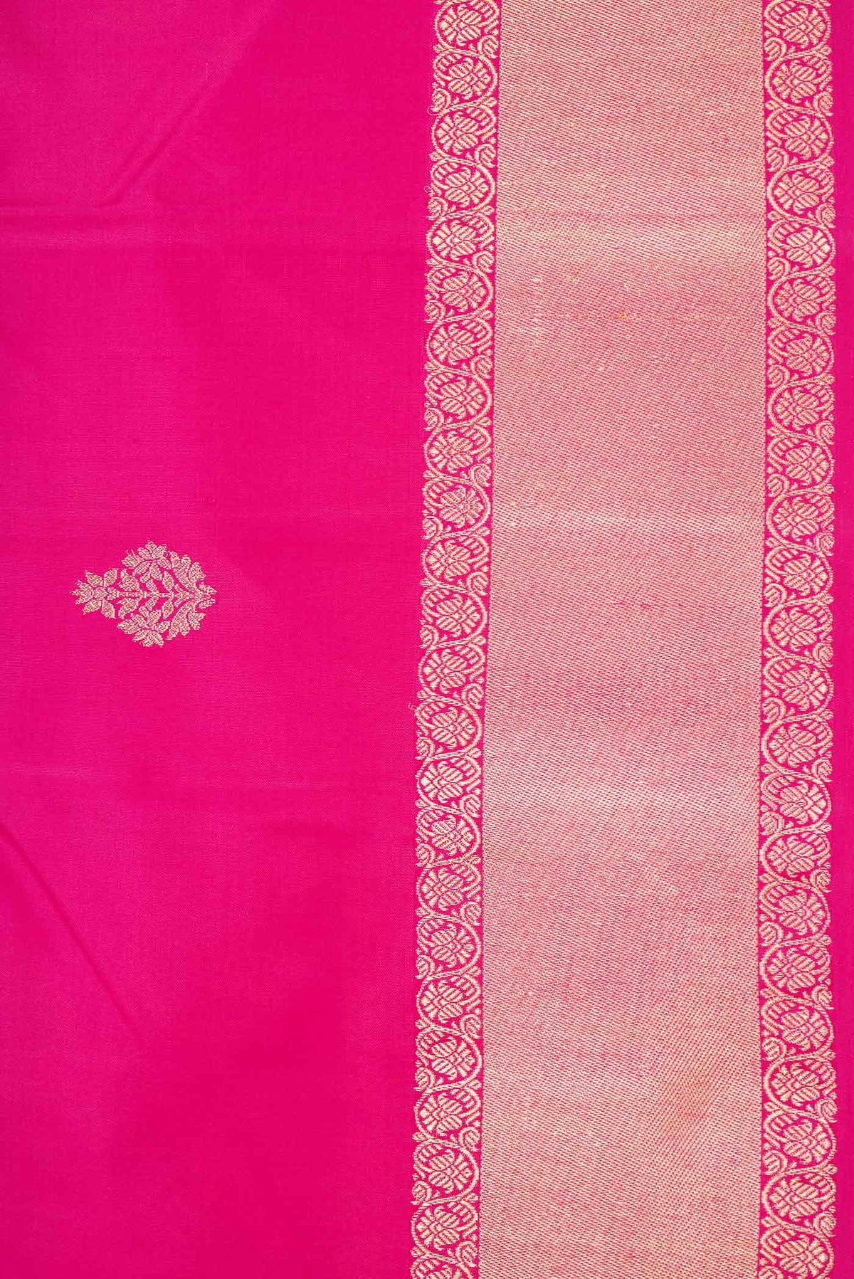 Border image of Dark Pink Dual Tone Kanchipuram Silk Saree with Zari Butta on the body and Zari Border