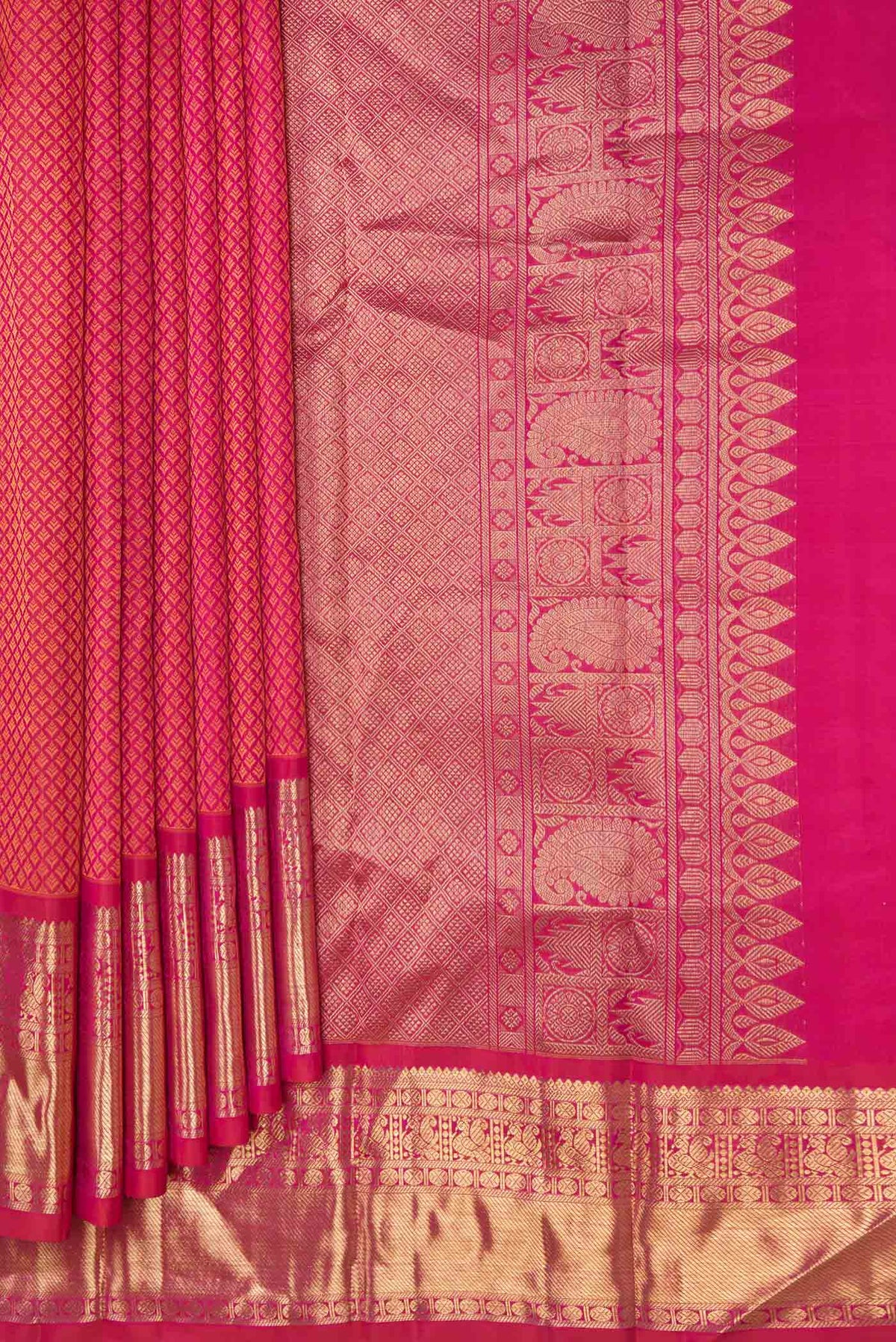 Pleats and pallu of Pure Silk Pure Zari Pink Dual Tone Kanchipuram Saree with Jacquard With Zari Butta on the body and Zari Border