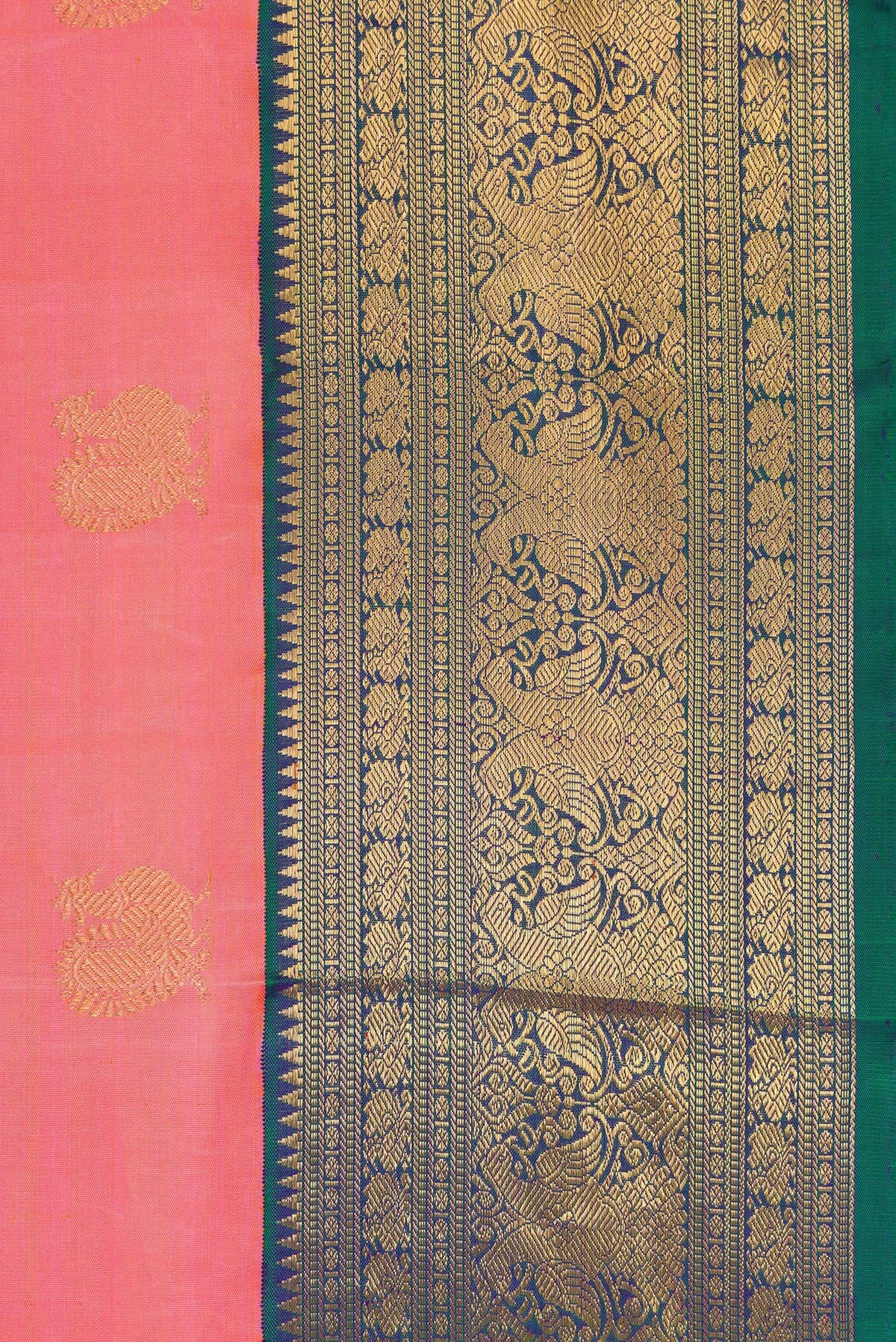 Border image of Pure Silk Pure Zari Pink Dual Tone Kanjivaram Saree with Zari Butta on the body and Zari Border. 