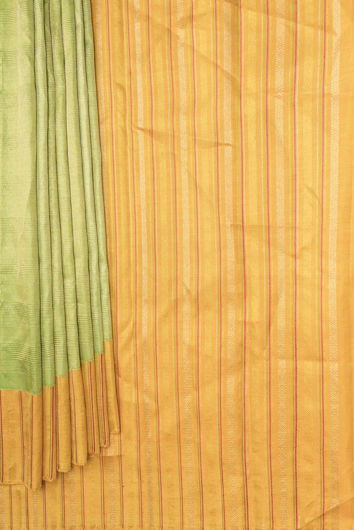 Pleats and pallu of Pure Silk Pure Zari Green Dual Tone Kanchipuram Saree with Zari Brocade on the body and Zari Border