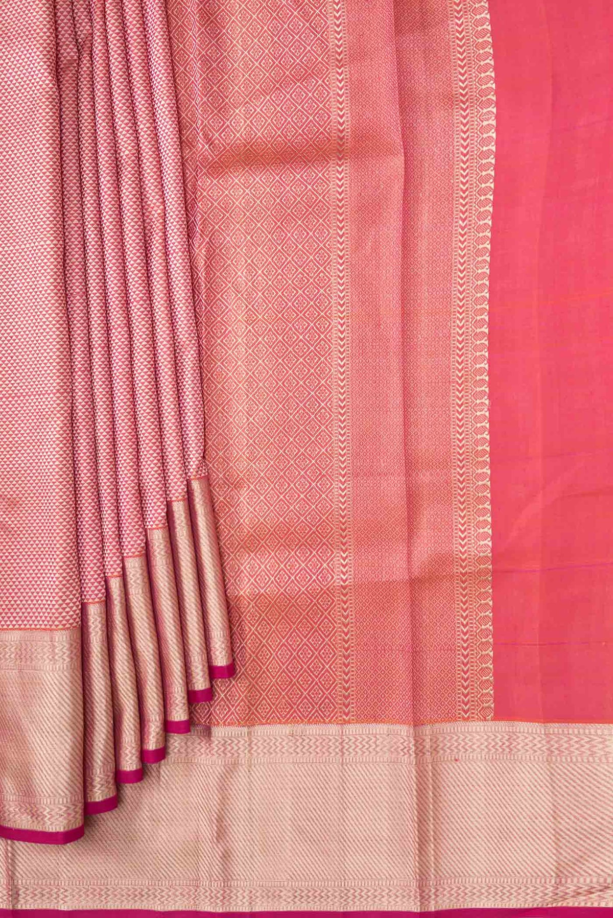Pleats and pallu of Pure Silk Pure Zari Orange Dual Tone Kanchipuram SareeJacquard design on the body and Zari Border
